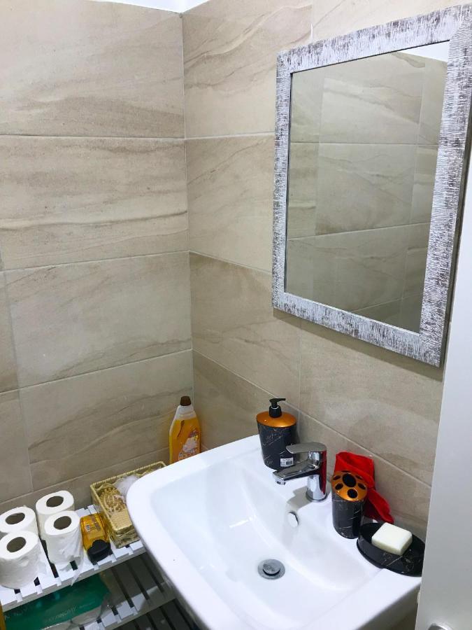 Diti'S Apartment Shkoder Bagian luar foto